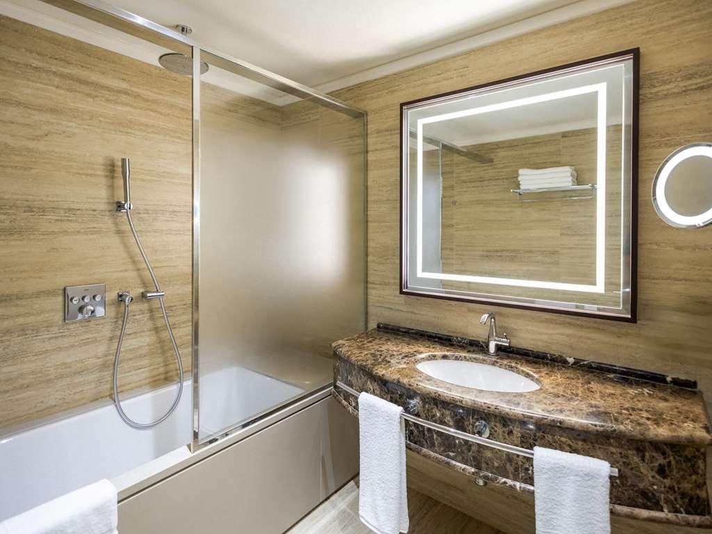 Bay Managed By Accor Hotel *